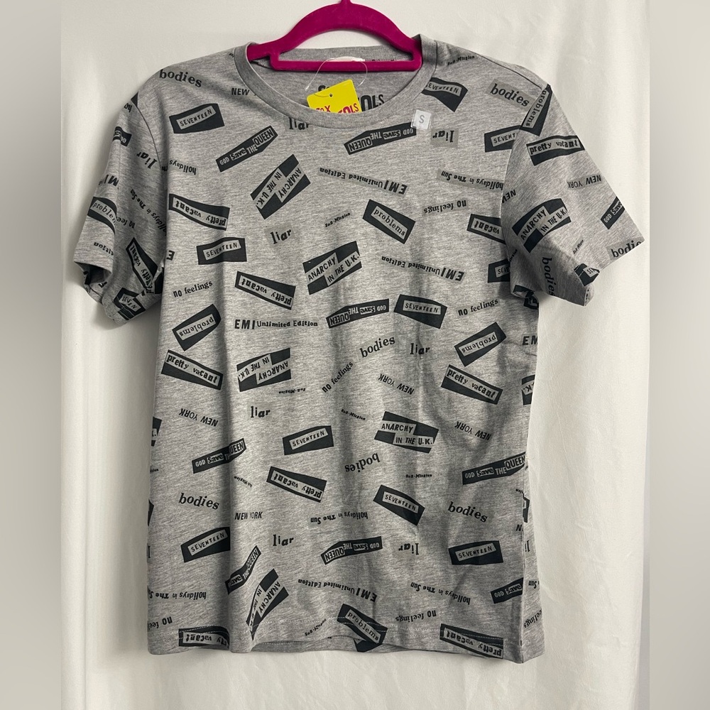 🐸NWT Sex Pistols - All Over Print Gray Heathered T -Shirt ,Size S  (Uniqlo)
